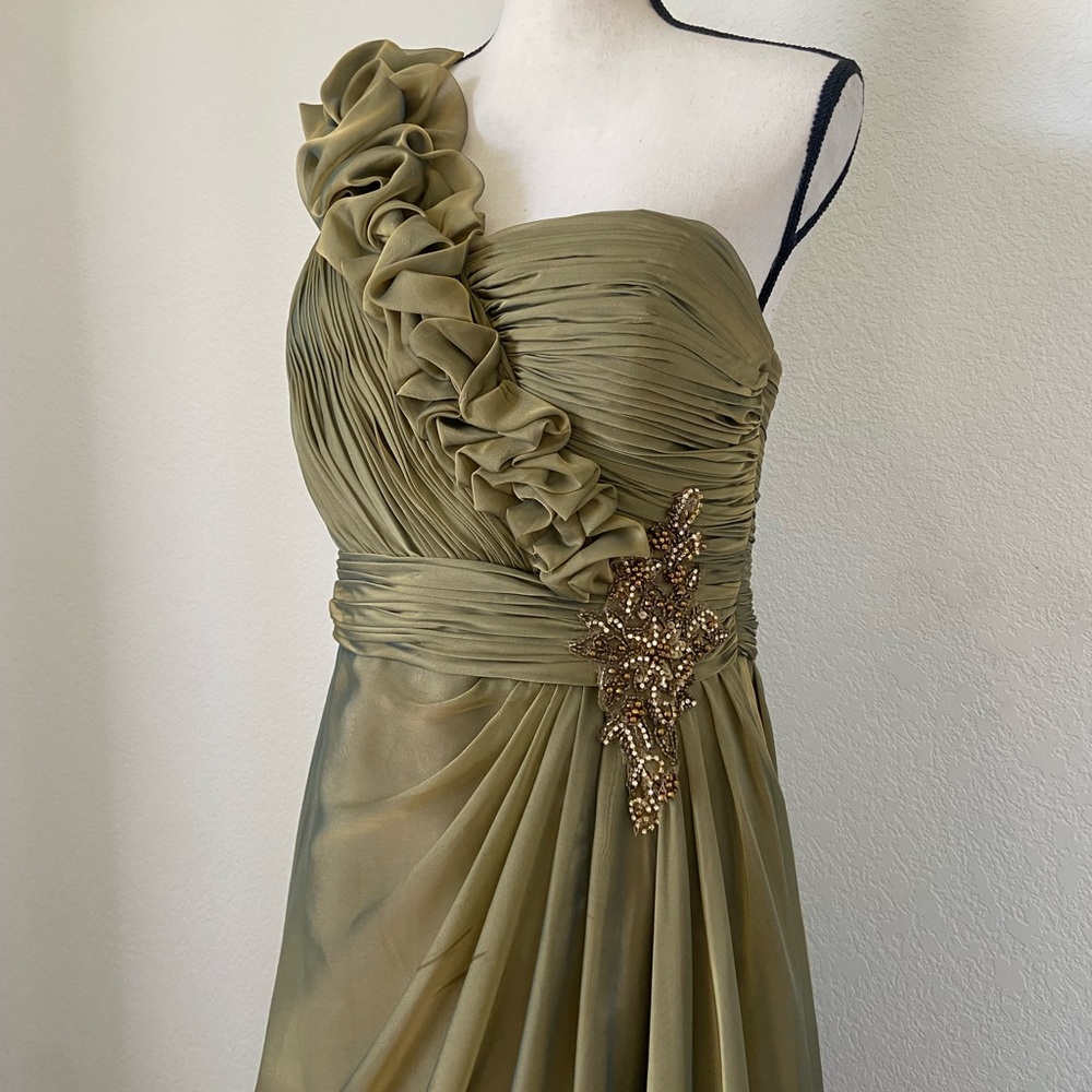 Vintage Mac Duggal Green Ruffle Gown Size 14 - Picture 2 of 12